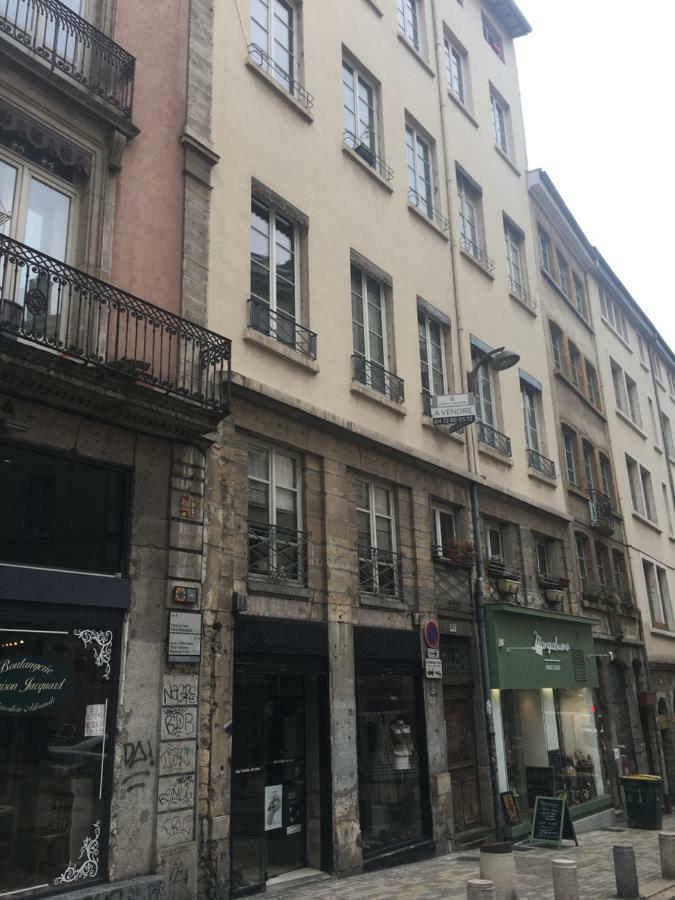 Studio au cœur de lyon Apartamento Exterior foto