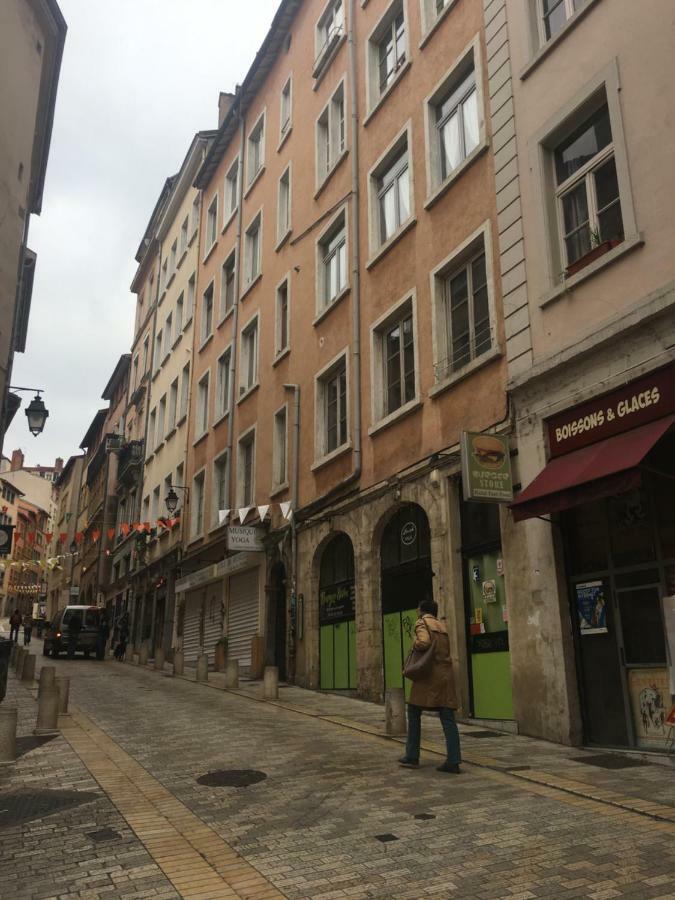 Studio au cœur de lyon Apartamento Exterior foto