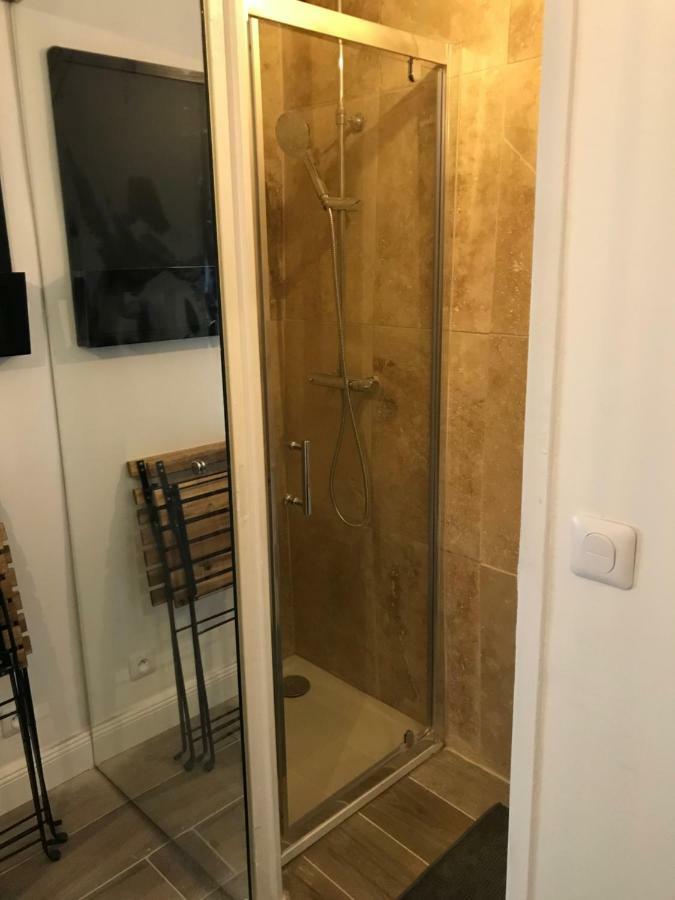 Studio au cœur de lyon Apartamento Exterior foto